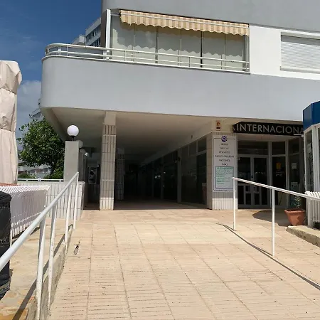 Service Apart Lazaro - Edificio Aguamarina 15 *